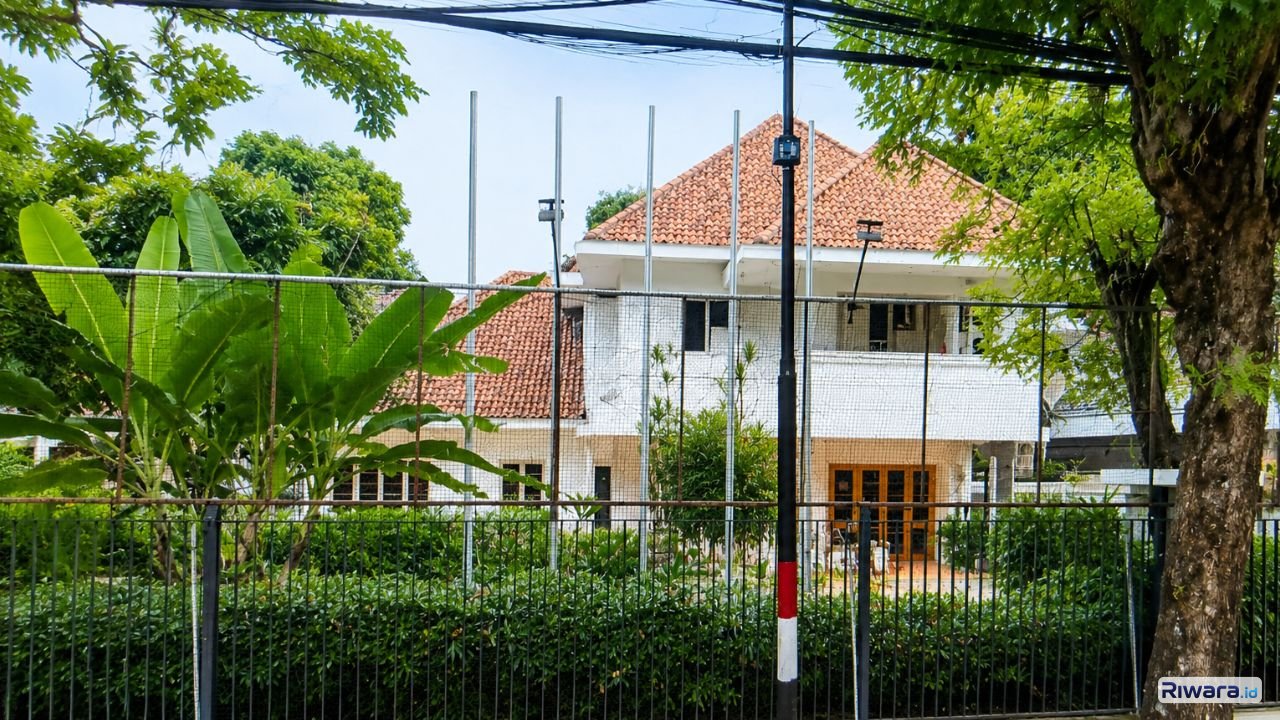 Rumah keluarga Mohammad Yamin di Jalan Diponegoro Nomor 10 Menteng, Jakarta Pusat, yang menjadi tempat tinggal Gusti RA Retno Satuti selama puluhan tahun sejak 1966.